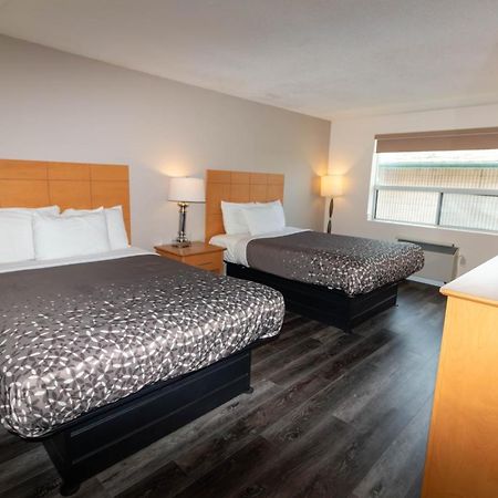 Borden Inn And Suites Angus Ngoại thất bức ảnh