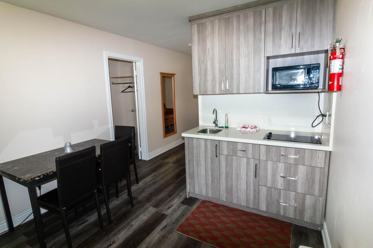 Borden Inn And Suites Angus Ngoại thất bức ảnh