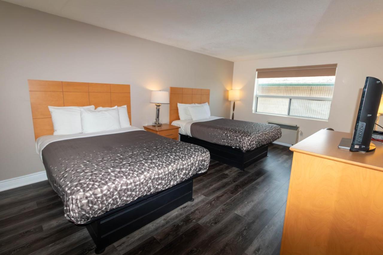Borden Inn And Suites Angus Ngoại thất bức ảnh