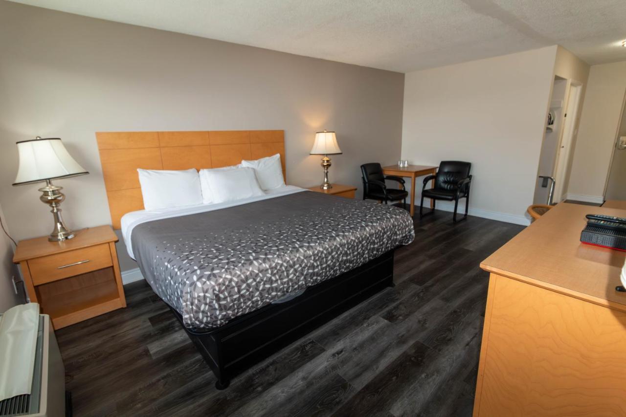 Borden Inn And Suites Angus Ngoại thất bức ảnh